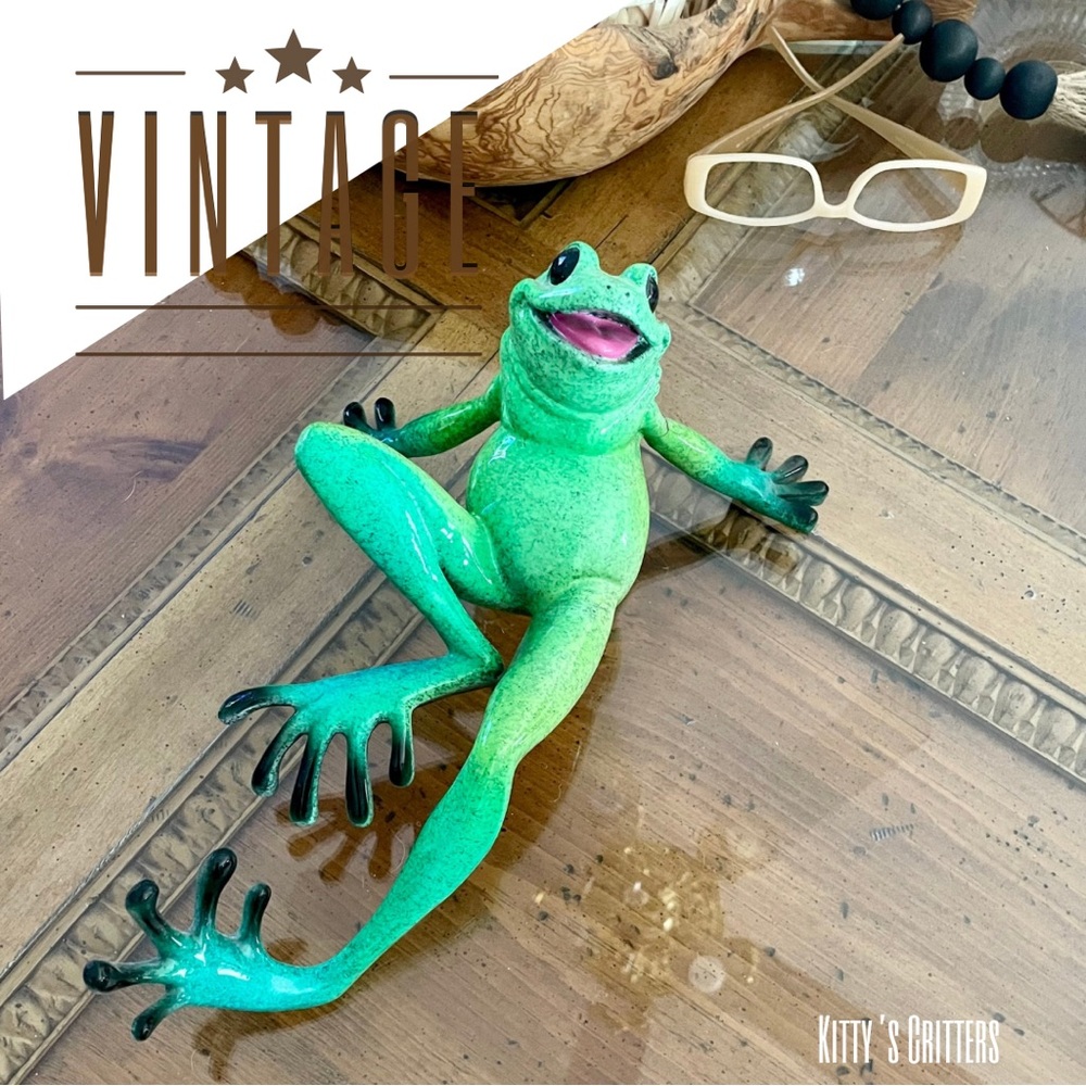 Kitty’s Critters - Frog Zoom Zoom